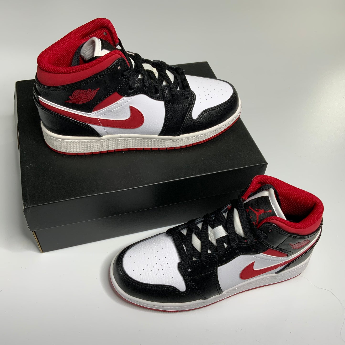 Jordan 1 Mid - Gym Red