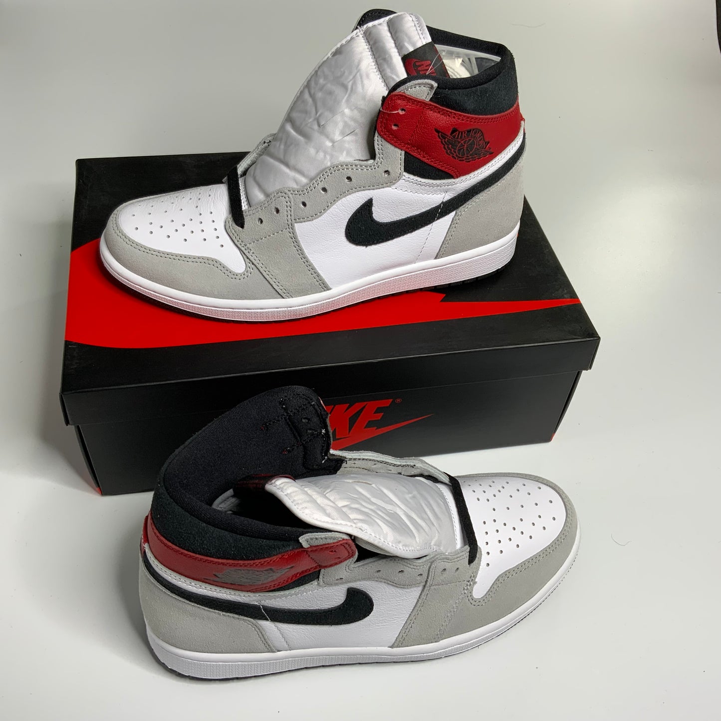 Jordan 1 High - Light Smoke Grey
